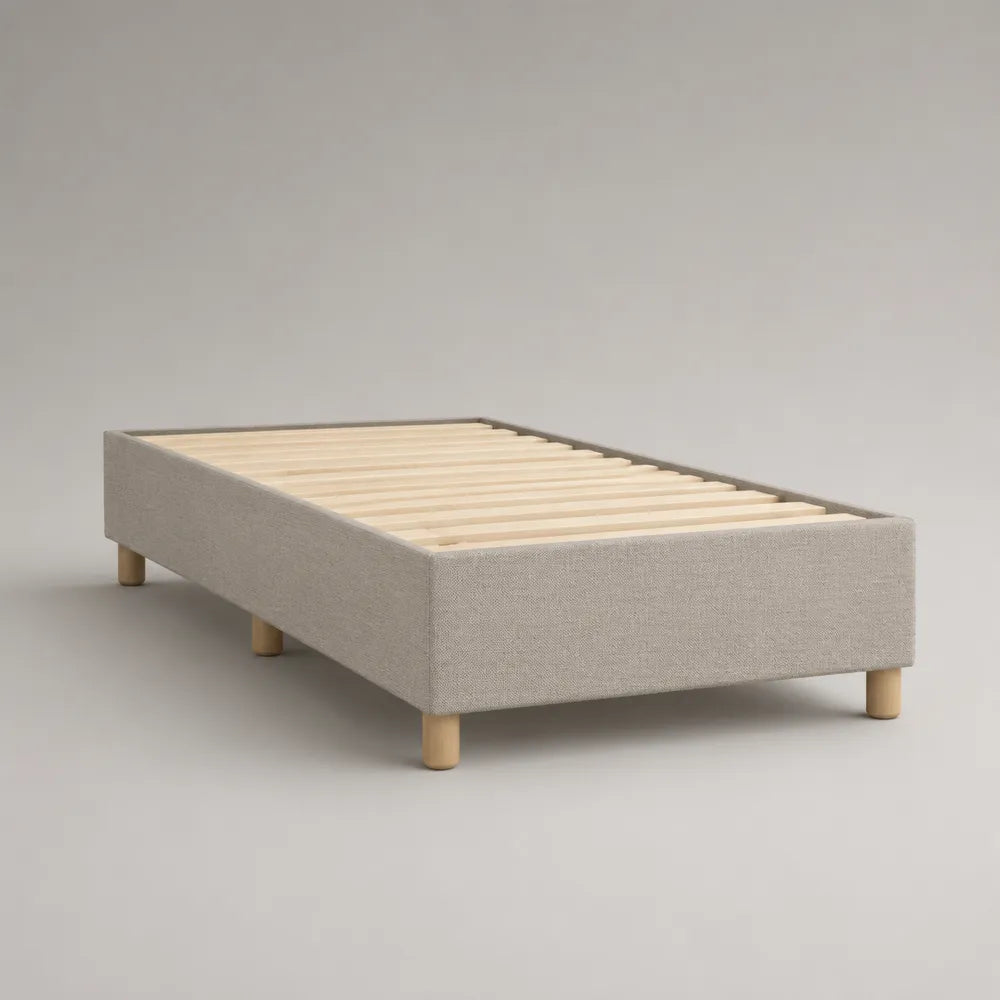 Struttura letto matrimoniale imbottita in tessuto beige con rete a doghe in legno 160x200 cm