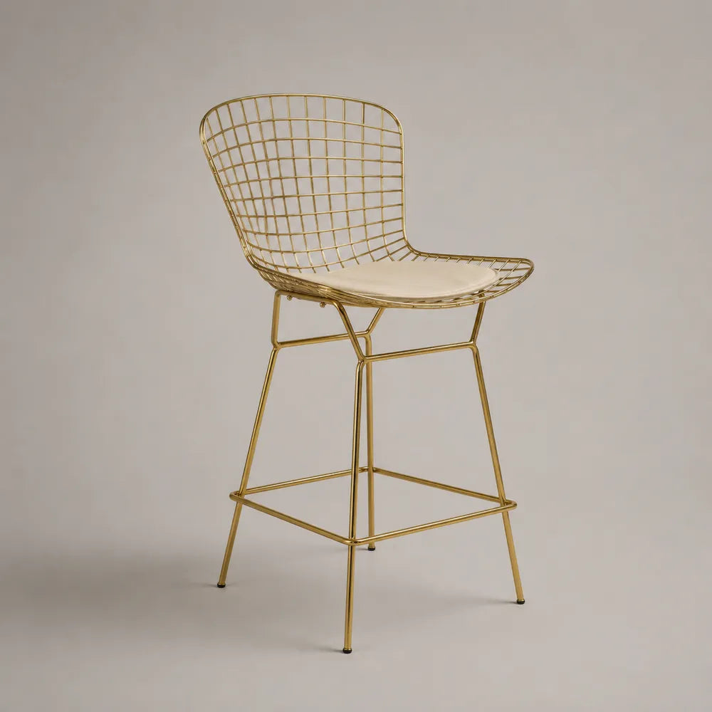 Sgabello da bar alto con schienale a griglia in acciaio dorato seduta beige e poggiapiedi 52 x 55 x 105 cm