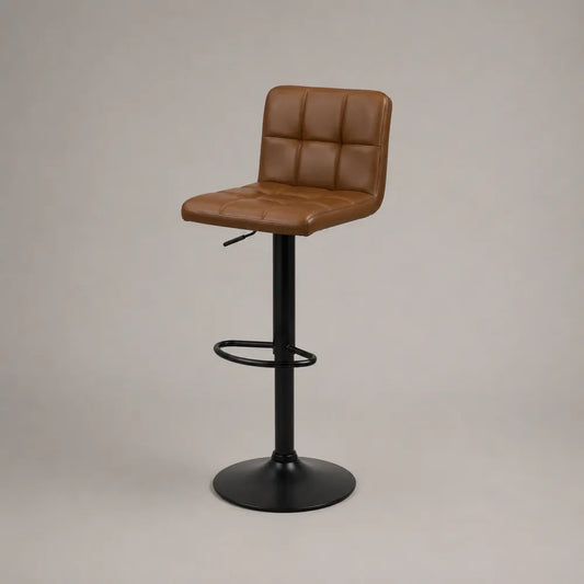 Sgabello da bar regolabile con schienale imbottito in PU marrone e base in acciaio nero 45 x 50 x 102 cm